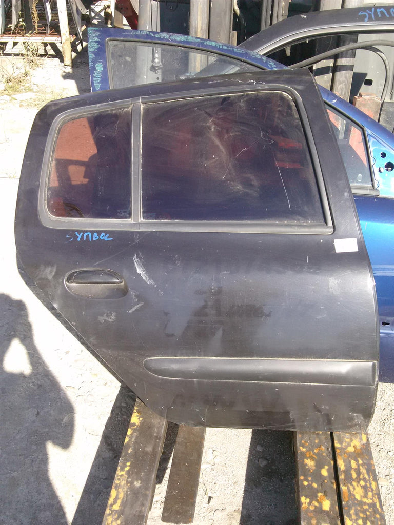 Usa dreapta spate completa Renault Clio Symbol 1.5 DCI , an 2006