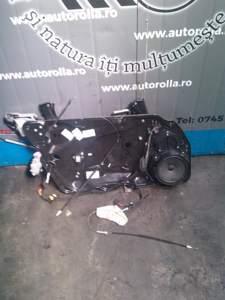 Boxa usa stanga fata Volkswagen Passat B7 2.0TDI, an 2011