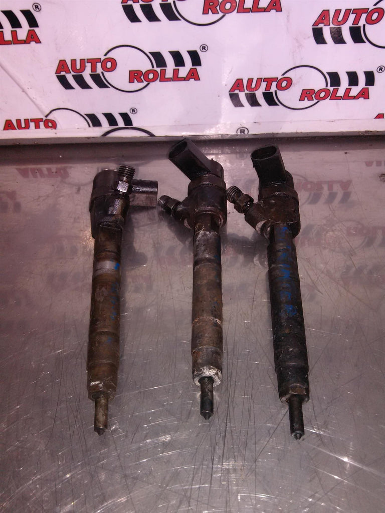 Injectoare 3 bucati Mercedes Sprinter 2.2CDI, an 2005