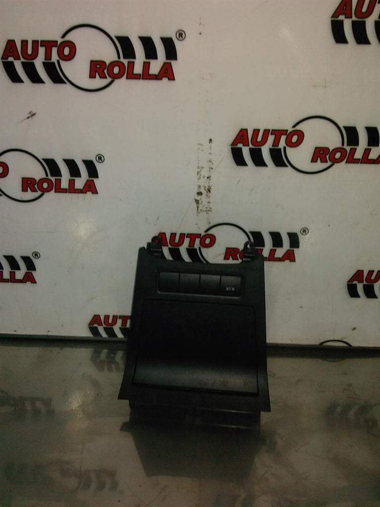 Scrumiera + bricheta Volkswagen Golf 5, 1.9 tdi, an 2006, BKC