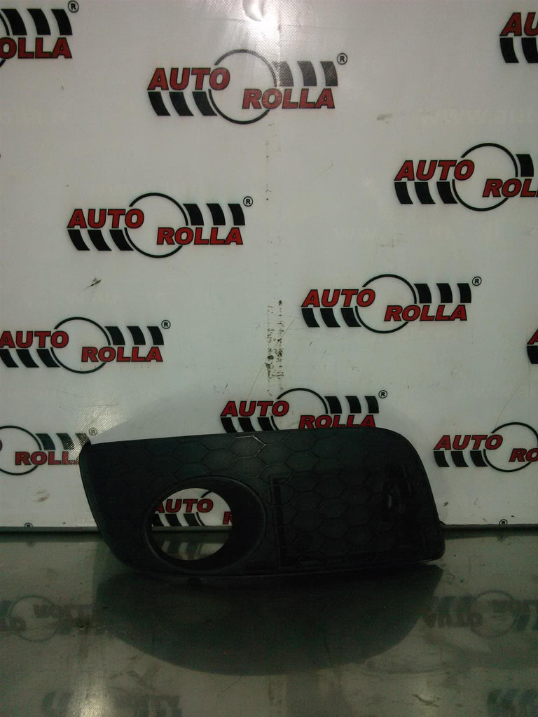 Grila proiector dreapta Volkswagen Golf 5, 1.9 tdi, an 2006, BKC