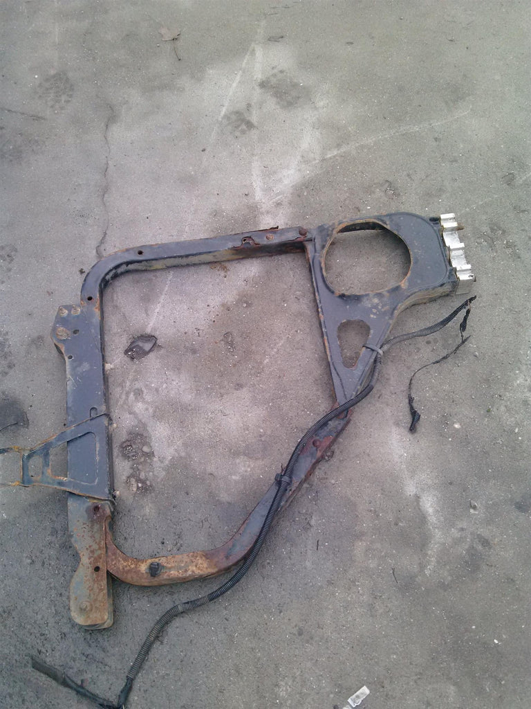 Suport aparatoare noroi stanga Volvo FM an 2006
