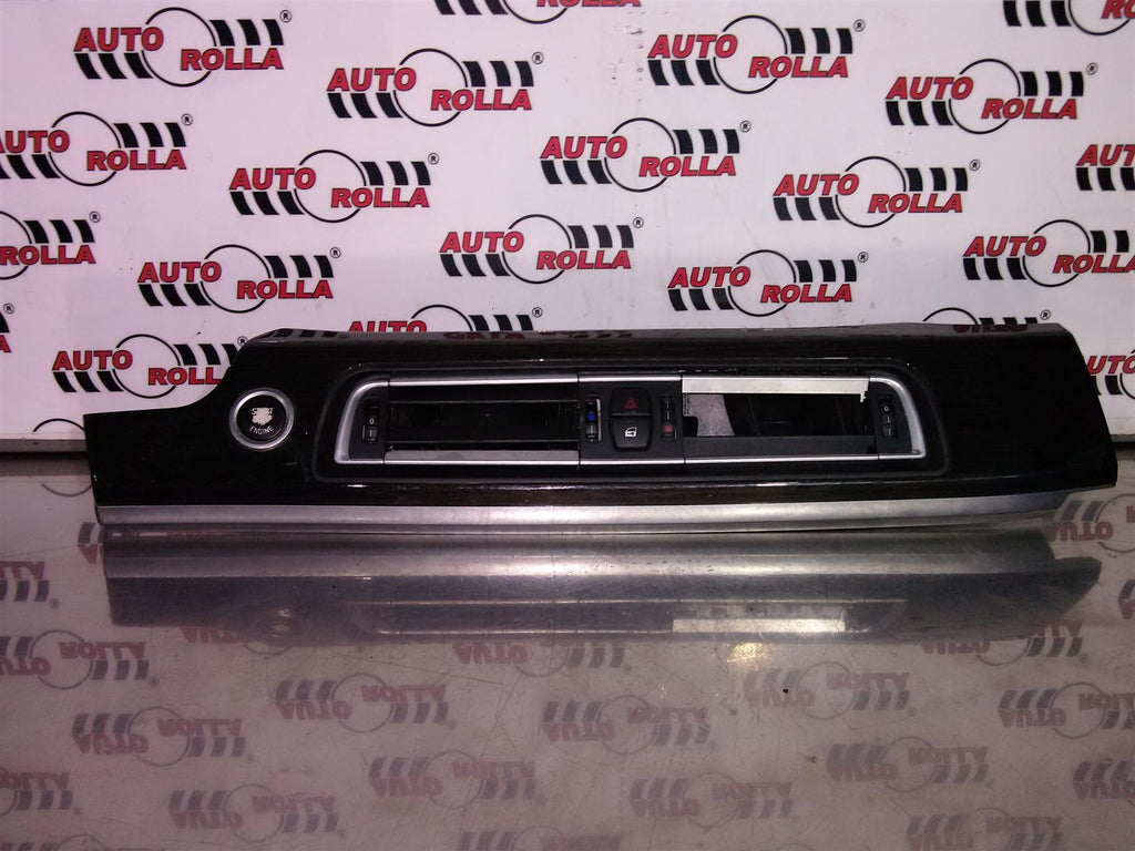 Grila aerisire bord BMW F01 740D, an 2009