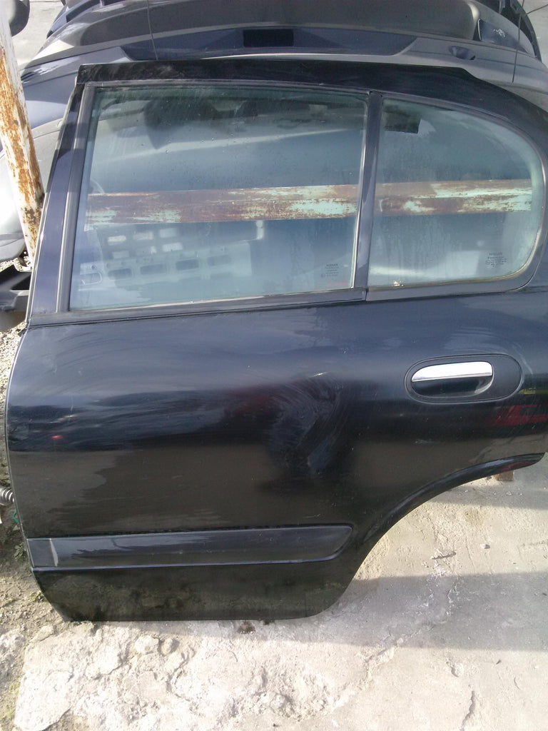 Usa stanga spate completa Nissan Almera 1.5S, an 2004