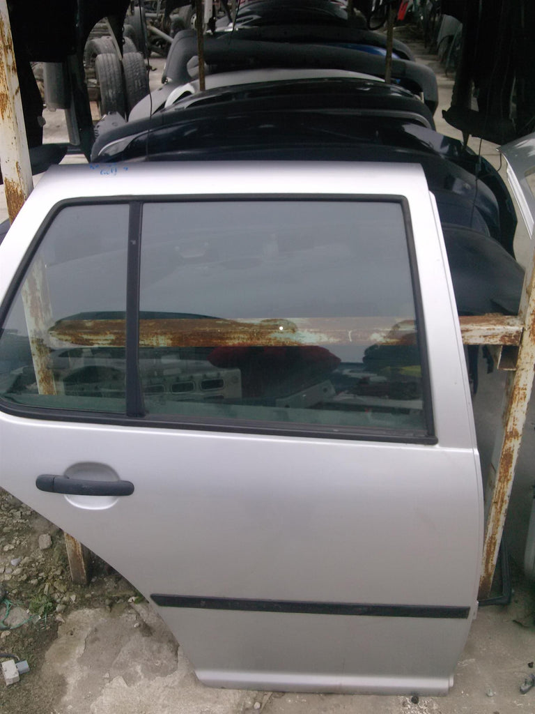 Usa dreapta spate completa Volkswagen Golf 4 an 2003