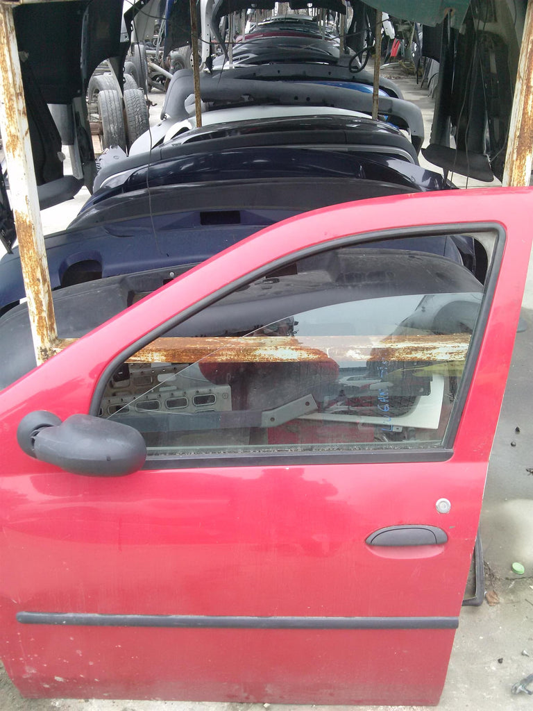 Usa stanga fata completa Dacia logan 1.4mpi ,an 2007