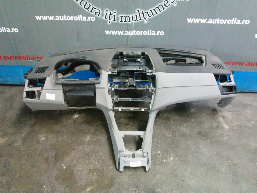 Plansa bord BMW x3 E83,an 2009