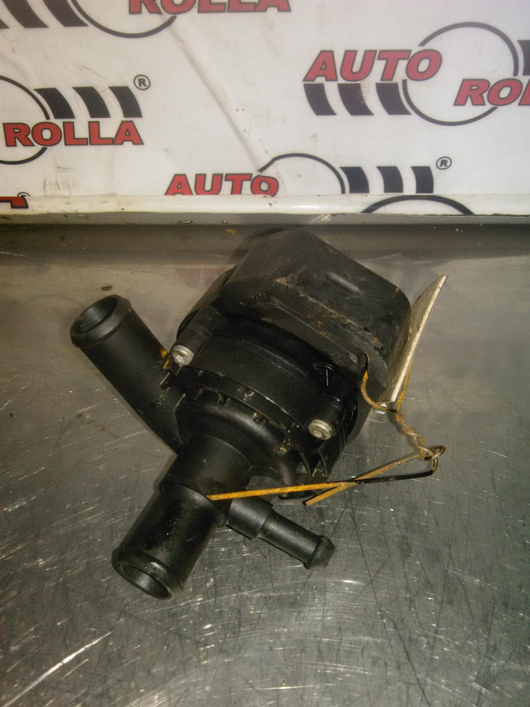 Pompa recirculare apa BMW F10 2.0D AN 2013