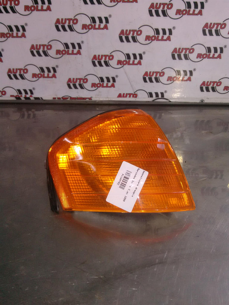 Semnalizare dreapta Mercedes Seria C,an 1999