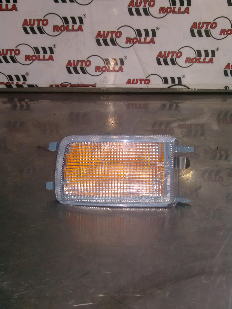 Semnalizare stanga Volkswagen Golf 3 AN 1996