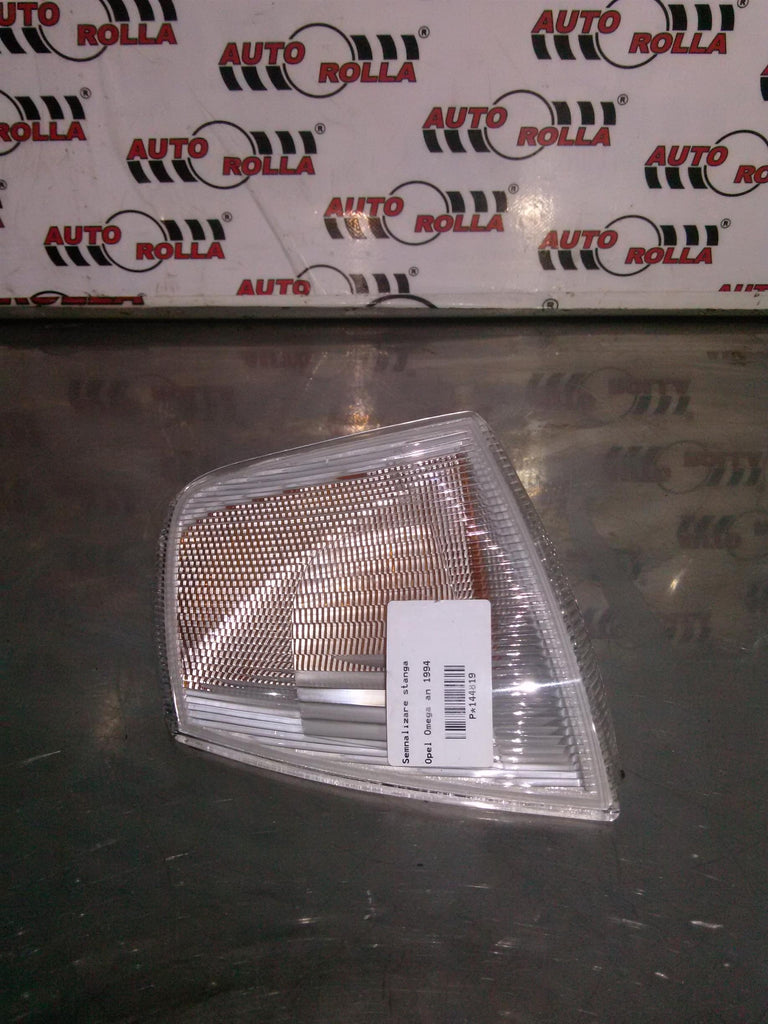 Semnalizare stanga Opel Omega an 1994