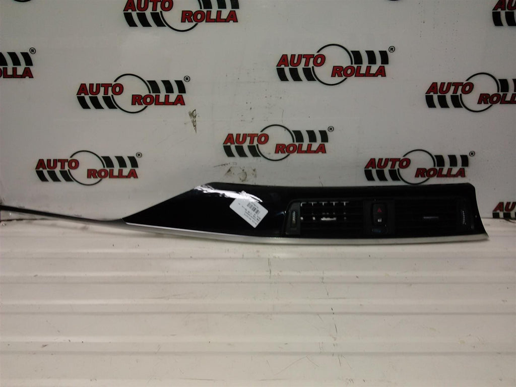 Grila aerisire mijloc+ornament BMW F30, 2.0D XDrive, an 2014, M