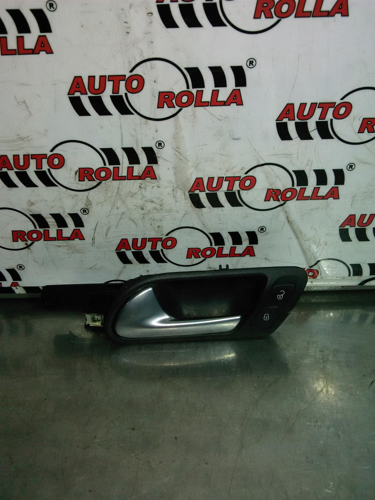 Maner usa stanga fata Volkswagen Golf 5, an 2006