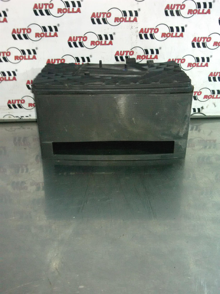 Carcasa baterie Toyota Avensis 2.0 d, an 2006