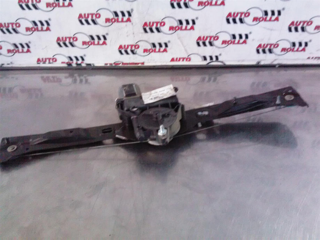 Macara+motoras stanga fata Citroen Nemo 1.4HDI, an 2010