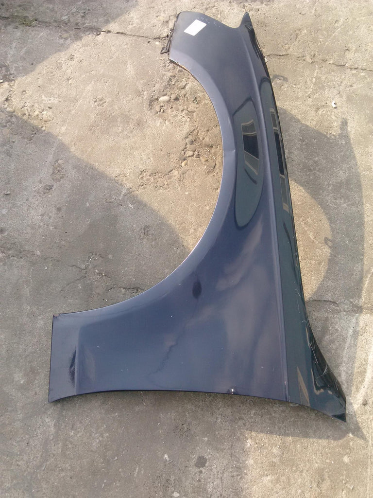 Aripa stanga fata Audi A4 B8, 2.0TDI, an 2010