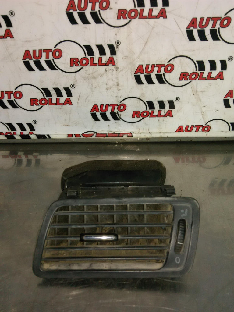 Grile aerisire bord Volkswagen Passat B6 2.0 d an 2006