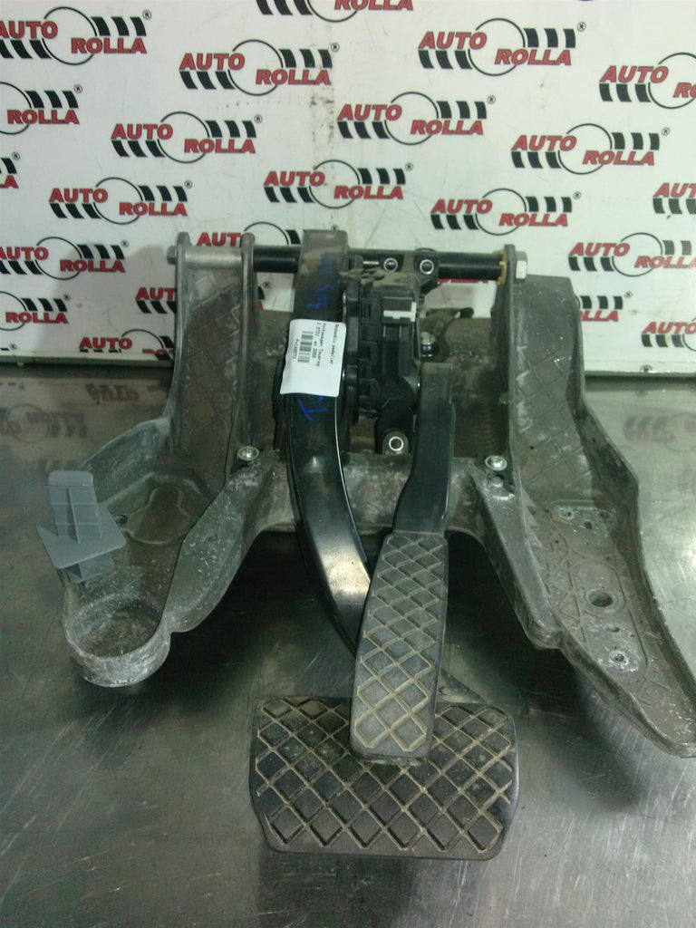 Ansamblu pedalier Volkswagen Touareg 3.0TDI, an 2008