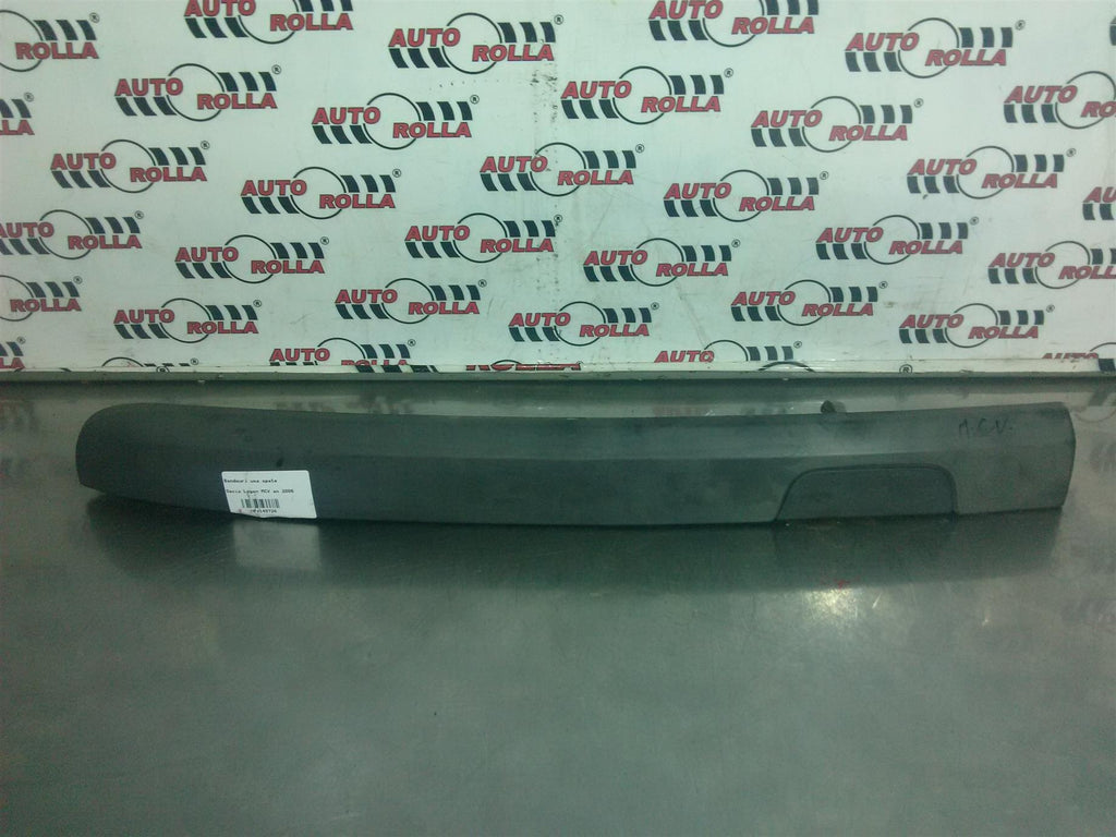 Bandouri usa spate Dacia Logan MCV an 2006