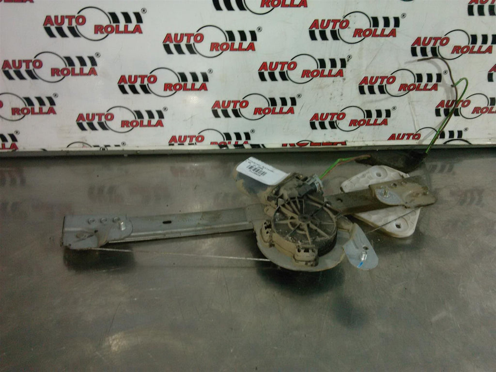 Macara dreapta fata Mitsubishi Outlander 2.0S, an 2006