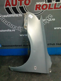 Aripa stanga fata Toyota Avensis, an 2005