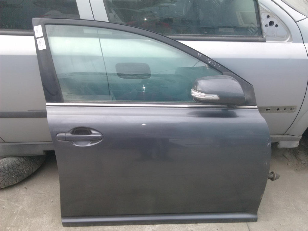 Usa dreapta fata Toyota Avensis 1.6S, an 2008