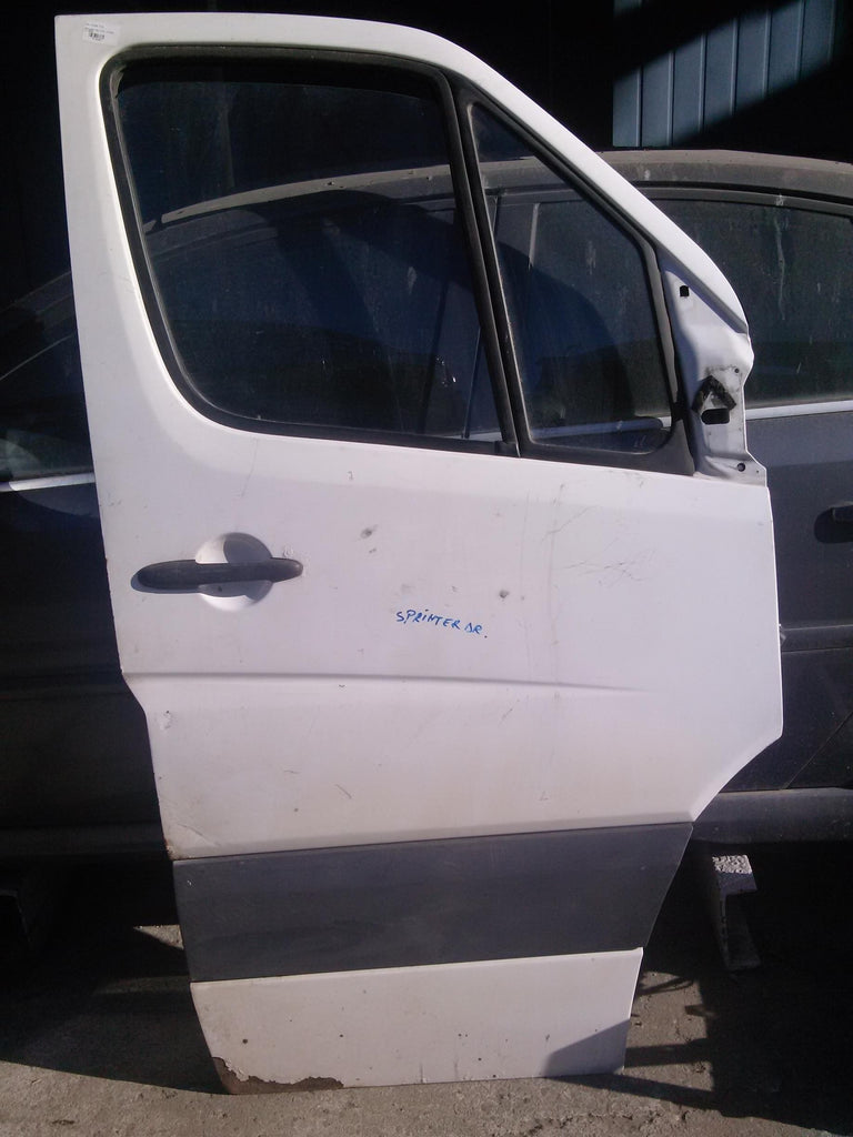 Usa stanga fata Mercedes Sprinter 2.2CDI, an 2008