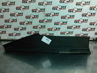 Ornament stalp Tesla Model S