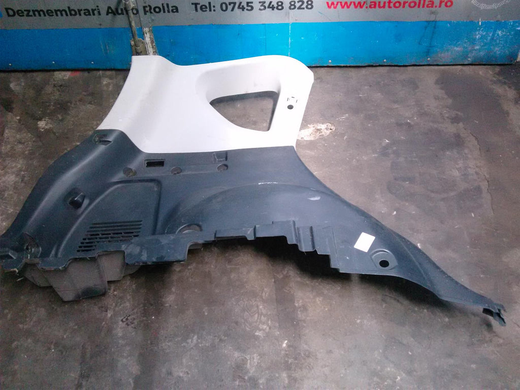 Aripa interioara dreapta spate Toyota RAV 4, 2.2D, an 2015