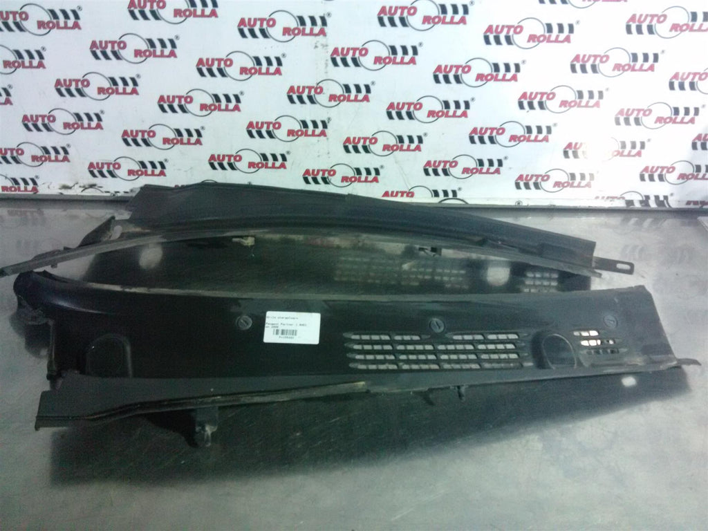 Grila stergatoare Peugeot Partner 1.6HDI, an 2006