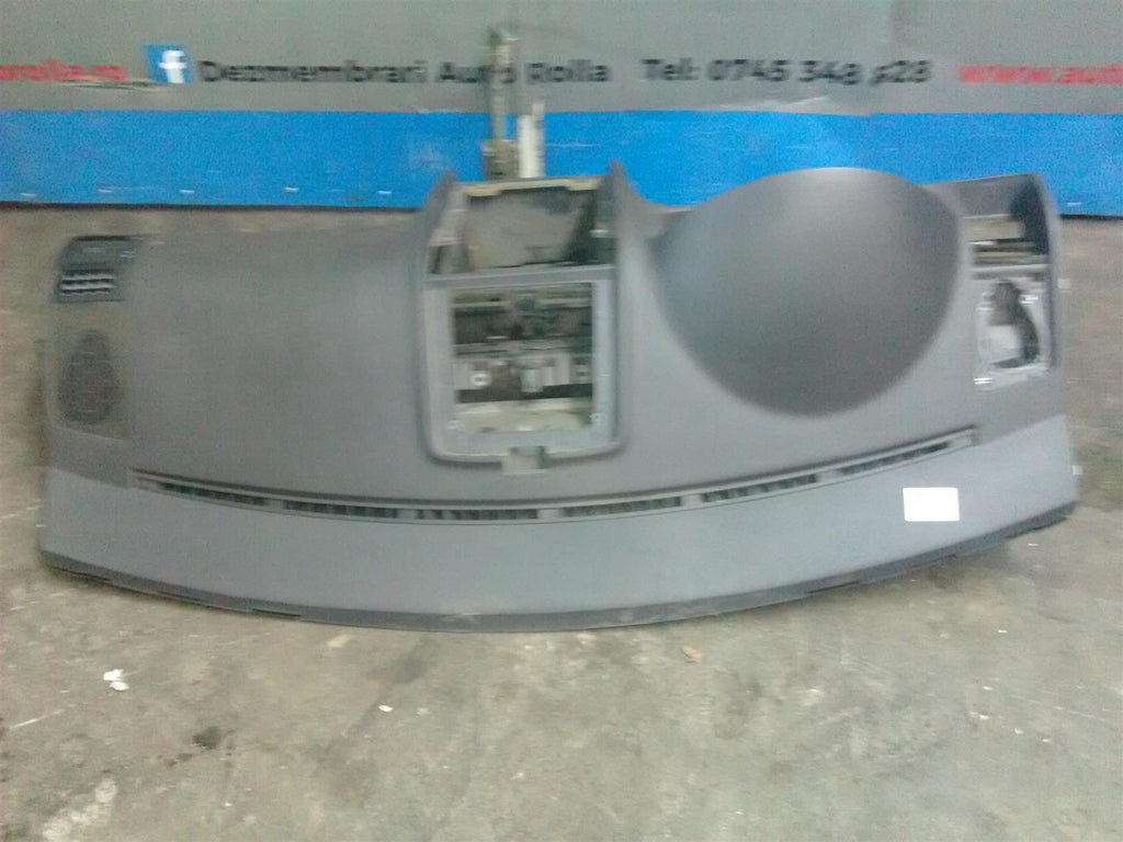 Plansa bord Volkswagen Touran 2.0 tdi, an 2007