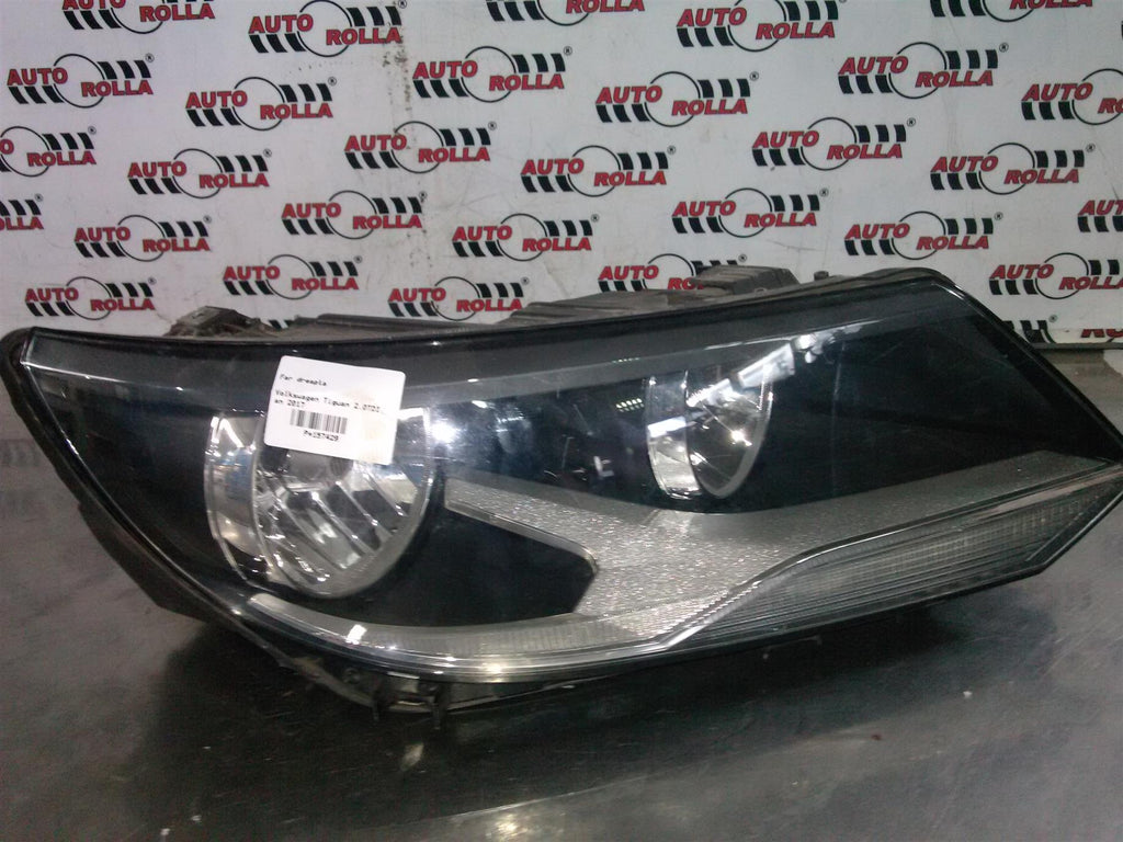 Far dreapta Volkswagen Tiguan 2.0TDI, an 2017