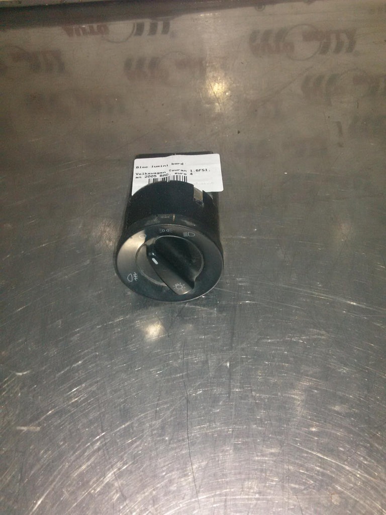 Bloc lumini bord Volkswagen Touran 1.6FSI, an 2005 BAG, euro 4