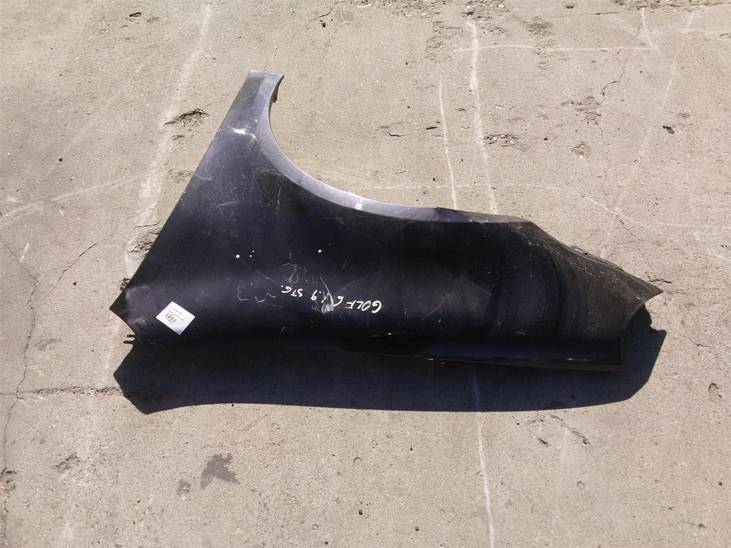 Aripa stanga fata Volkswagen Golf 6, 1.6 tdi, an 2012