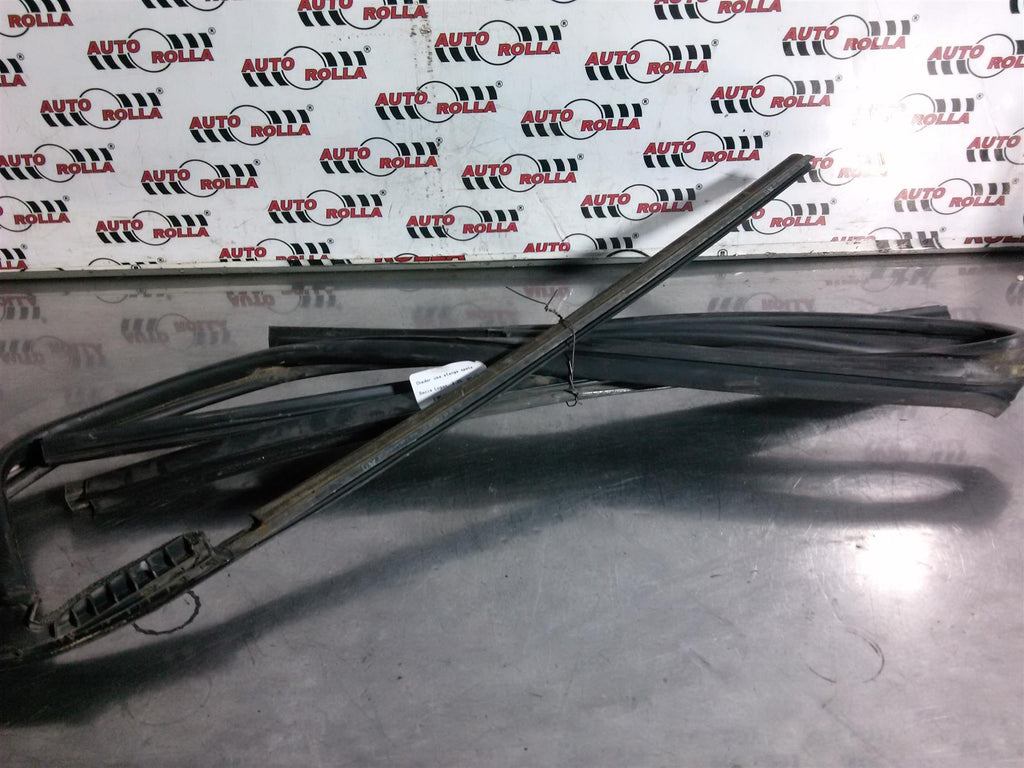 Cheder usa stanga spate Dacia Logan, 1.2S, an 2015