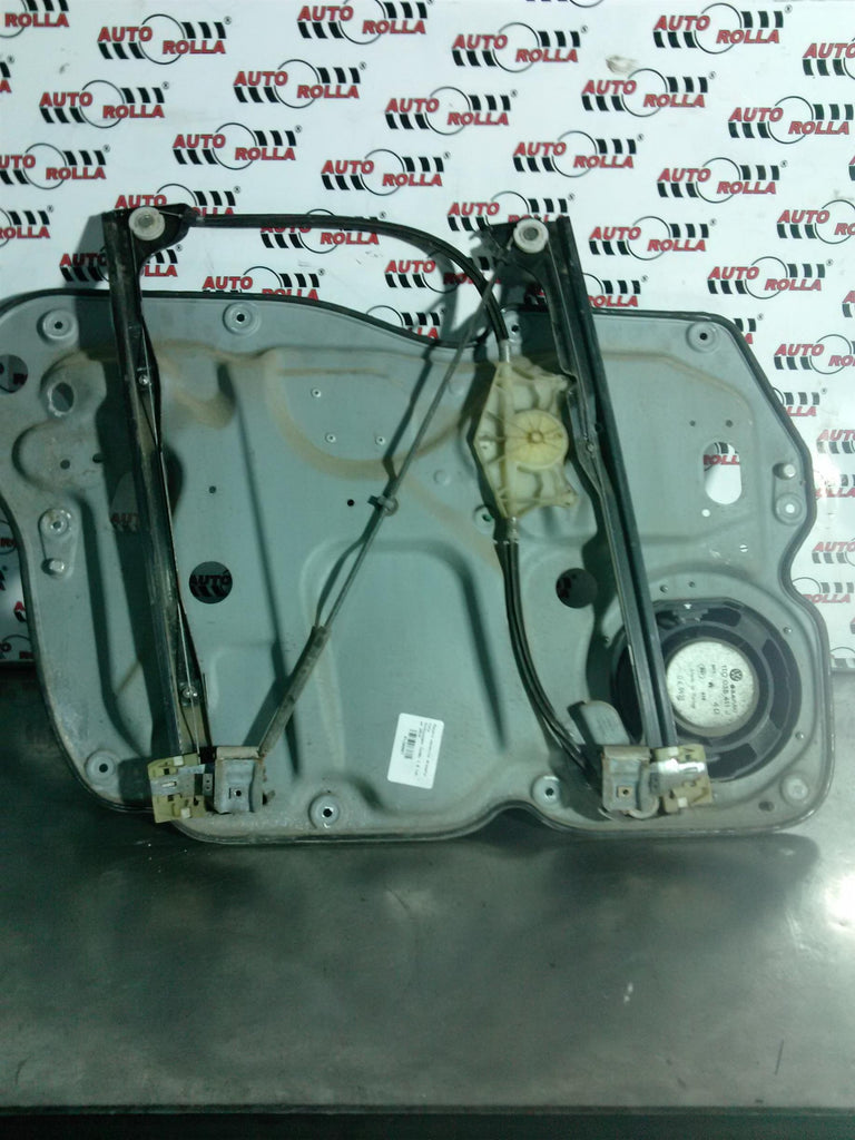 Macara mecanica dreapta fata Volkswagen Caddy 1.6 tdi, an 2014