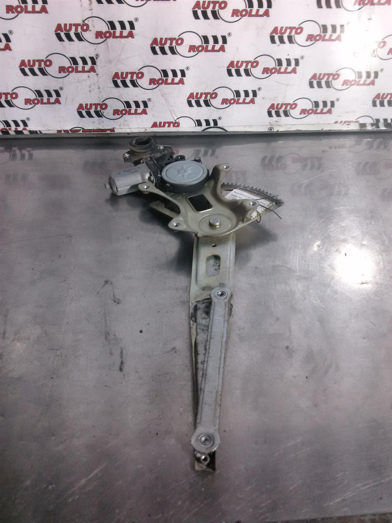 Macara+motoras stanga fata Toyota Rav 4, an 2008