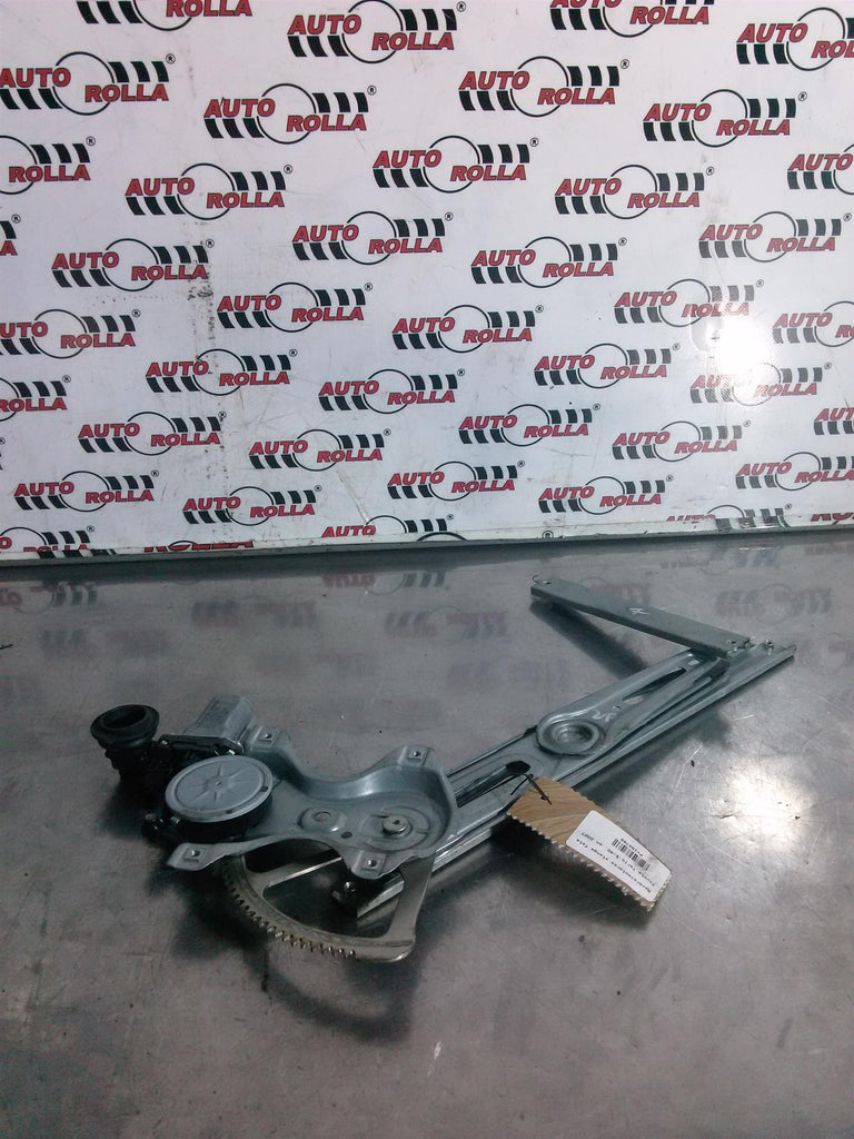 Macara+motoras stanga fata Toyota Yaris 1.4D, an 2007