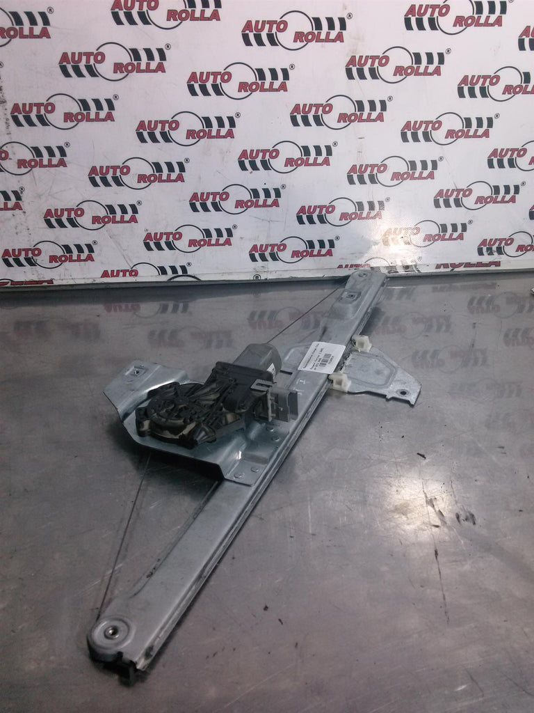 Macara+motoras stanga fata Peugeot Partner 1.6HDI, an 2013 9H06