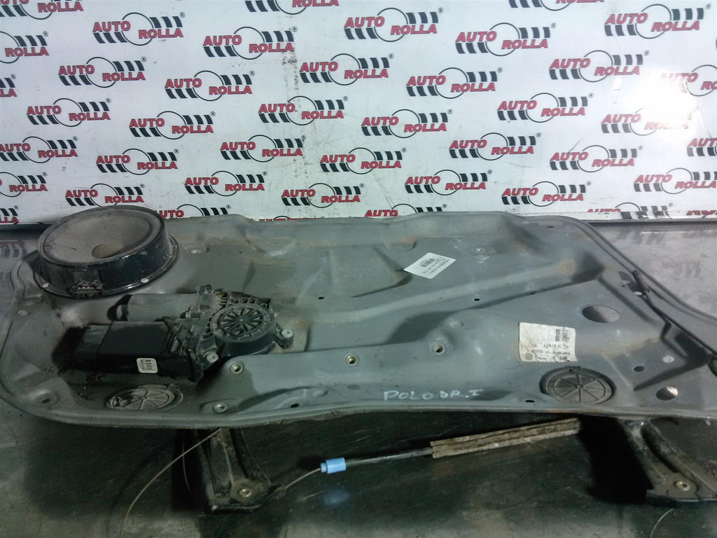 Macara+motoras dreapta fata Volkswagen Polo 6N, 1.0S an 2001