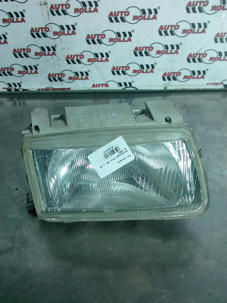 Far dreapta Volkswagen Polo 6N, 1.0S an 2001