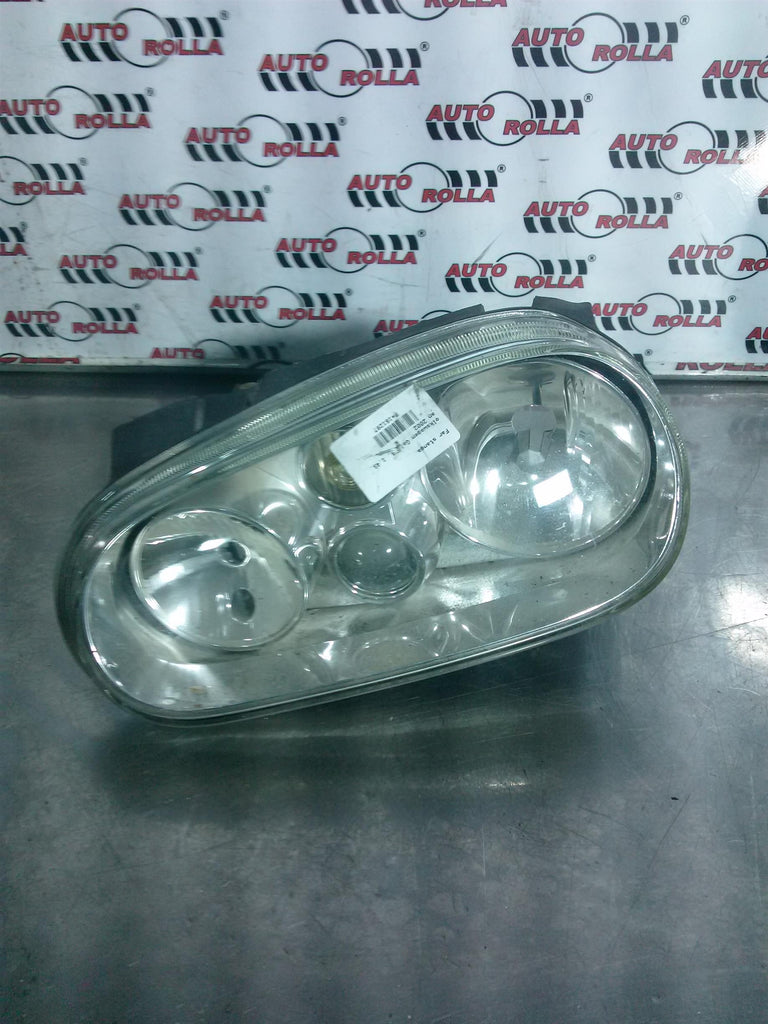 Far stanga Volkswagen Golf 4, 1.4S, an 2002