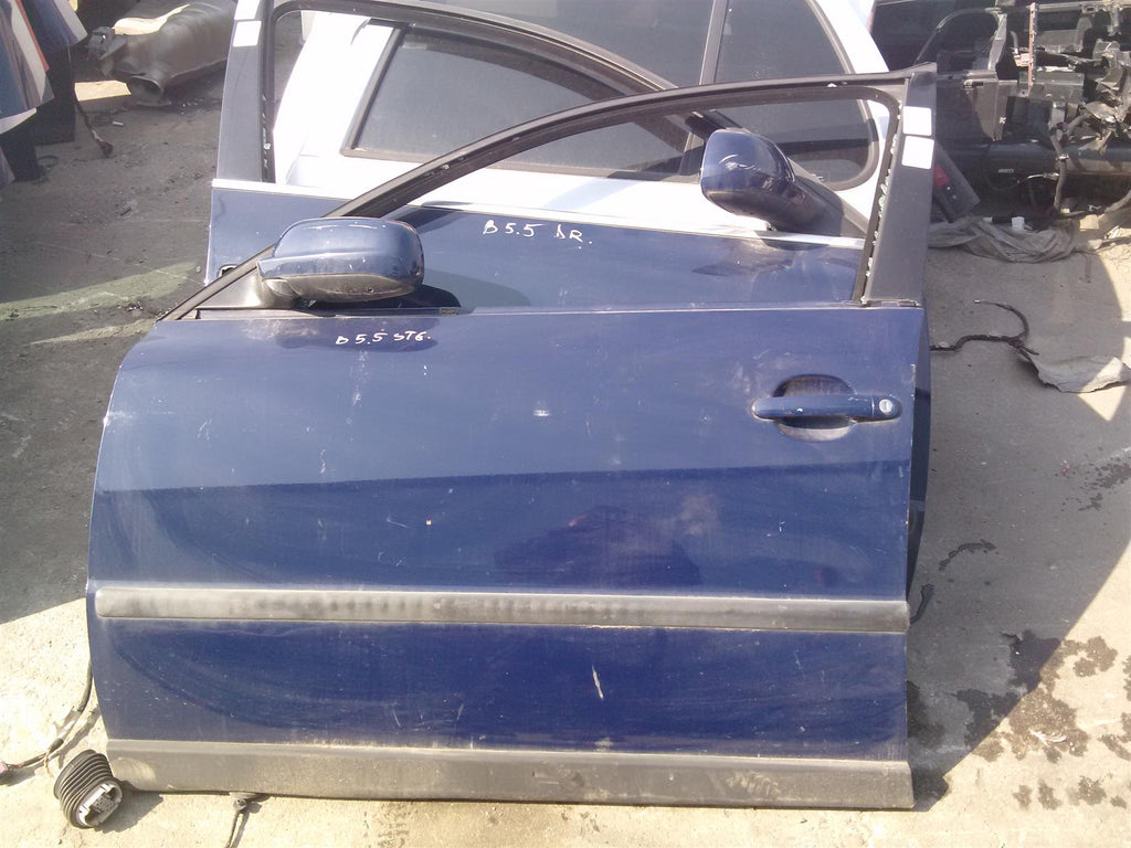 Usa stanga fata Volkswagen Passat B5 break, an 2003