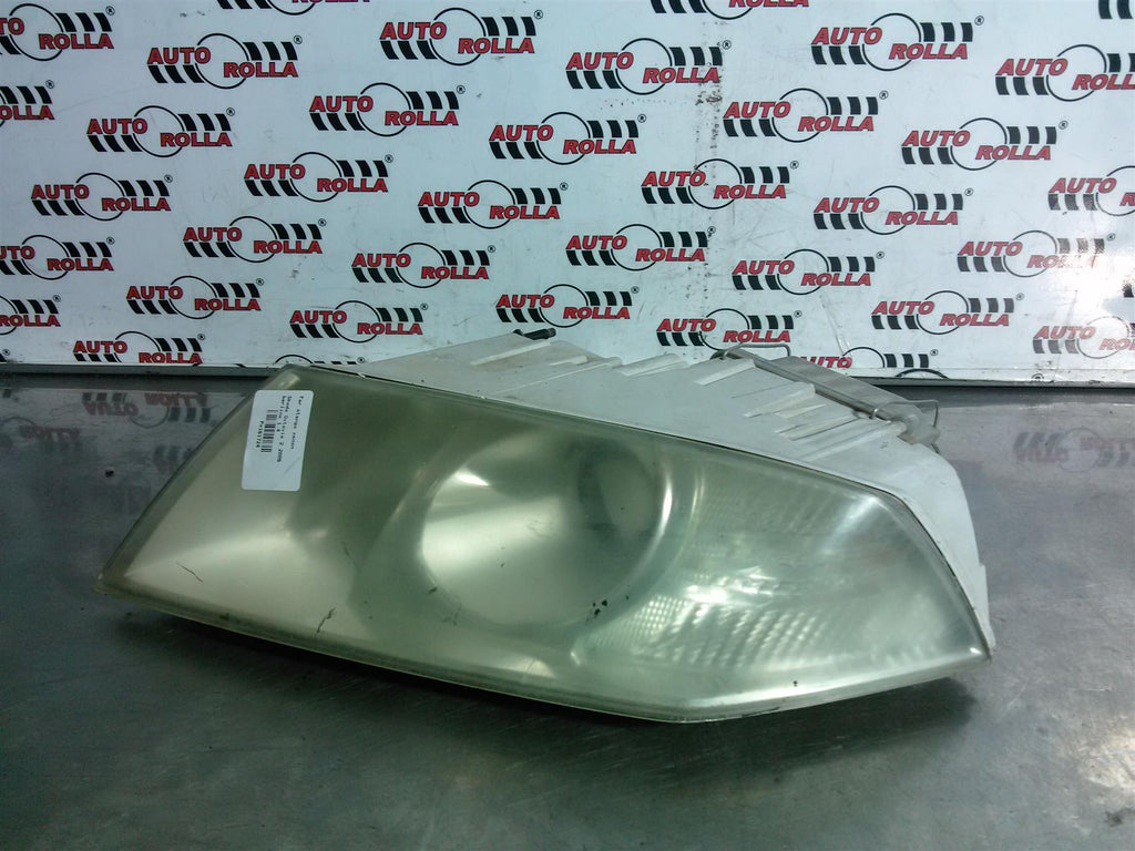 Far stanga xenon Skoda Octavia 2 2006 berlina 1.4