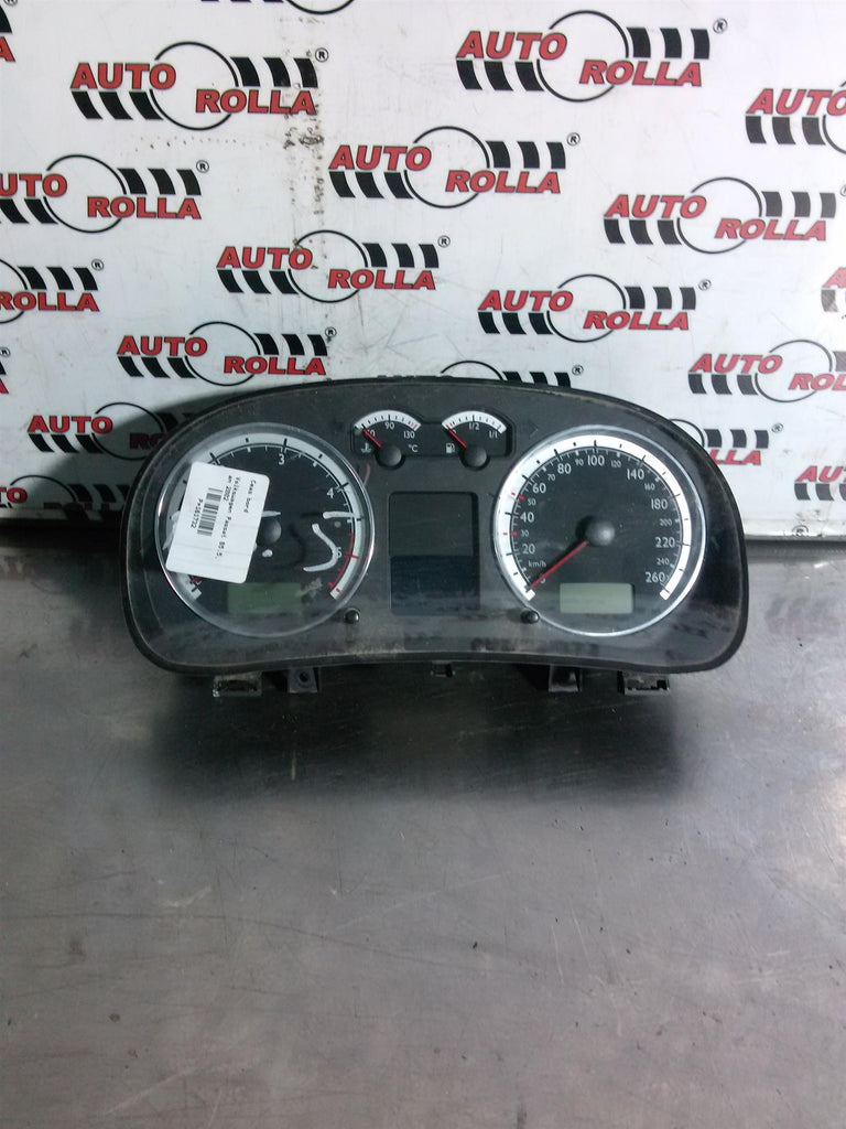 Ceas bord Volkswagen Passat B5.5, an 2002