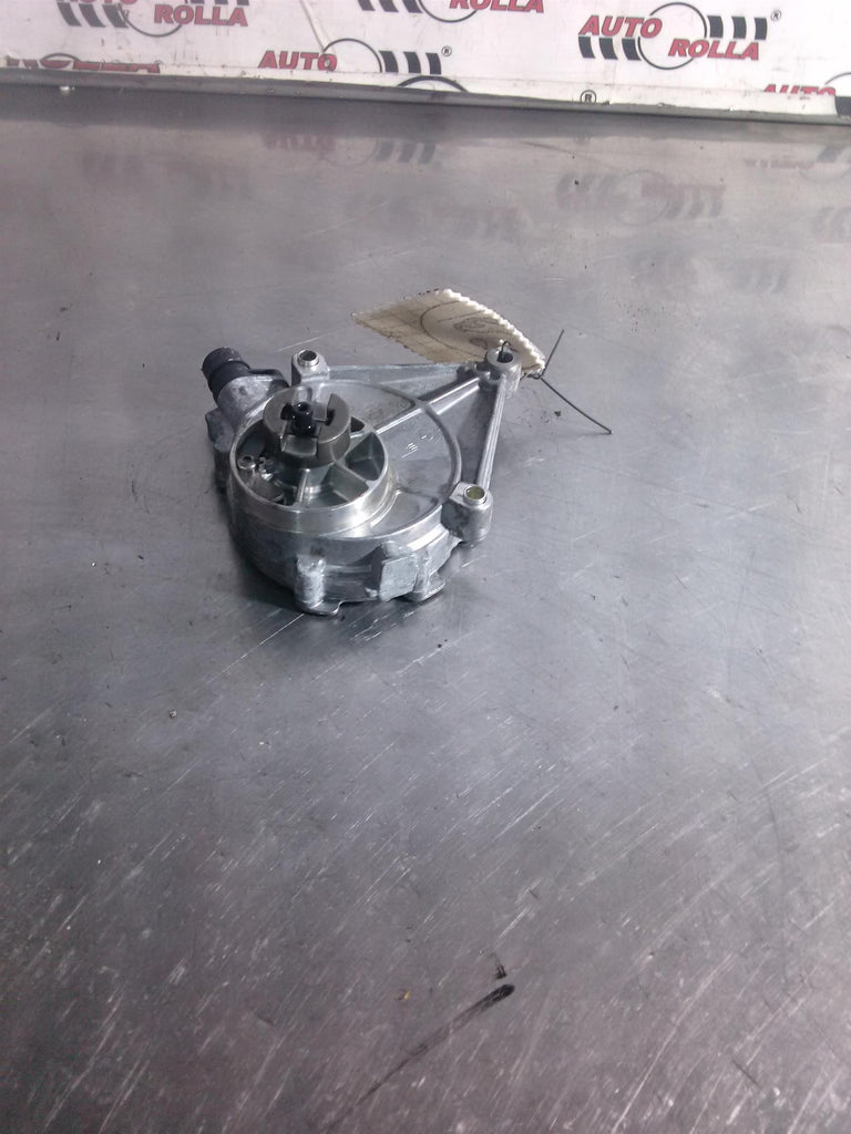 Pompa vacuum BMW F30, 2.0s, an 2014