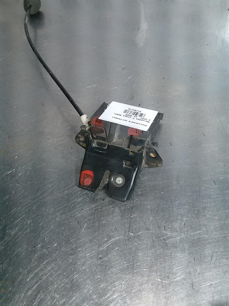 Incuietoare portbagaj Mercedes C class W203, 2.2CDI, an 2005.