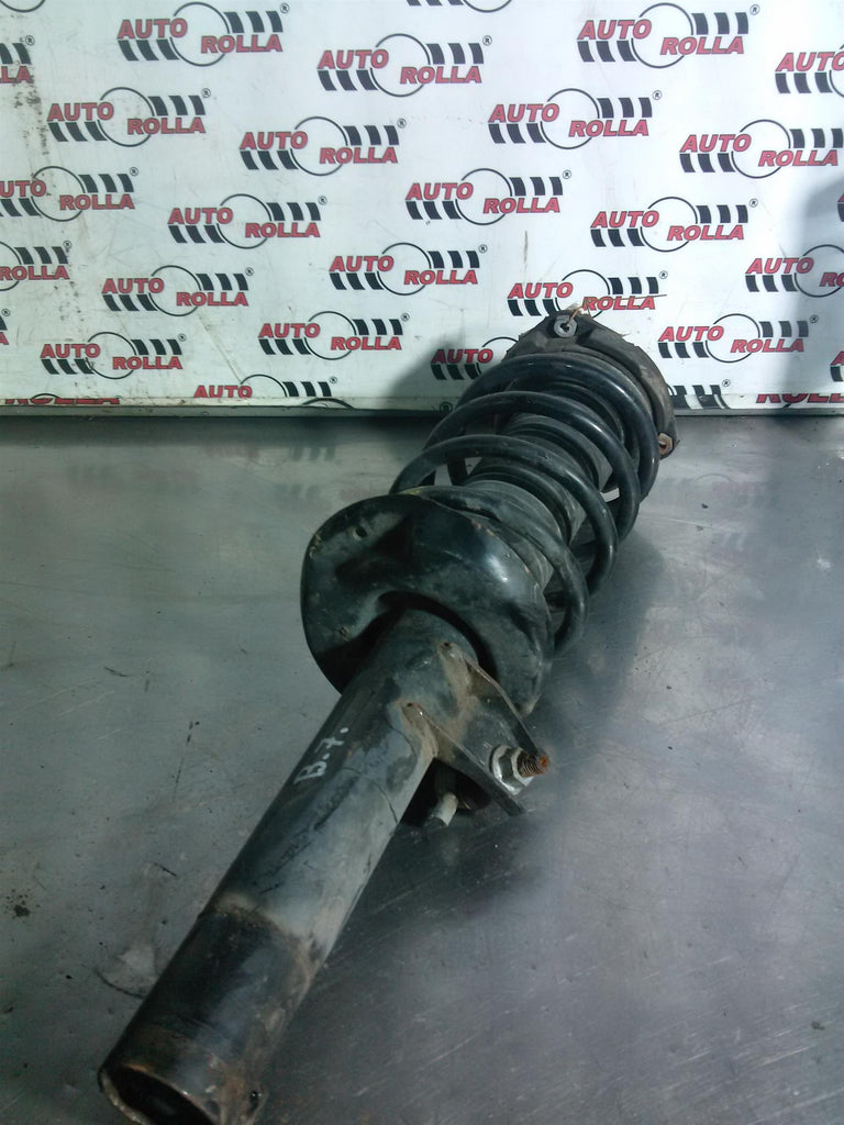 Amortizor dreapta fata Volkswagen Passat B7 2.0 d an 2011.