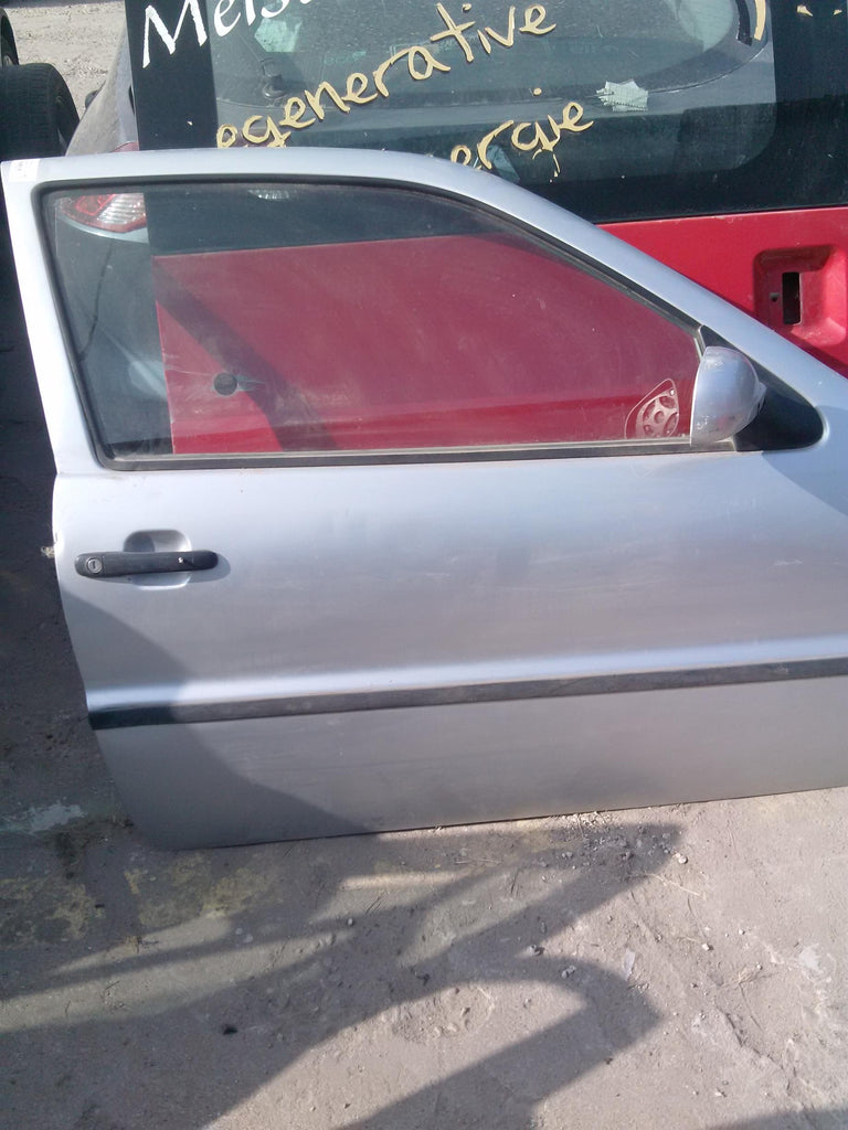 Usa dreapta fata Volkswagen Polo, an 1997, coupe