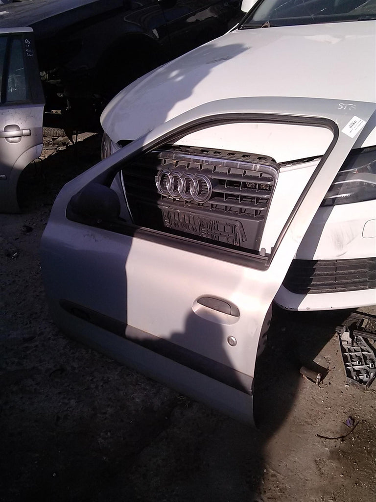 Usa dreapta fata Renault Clio 2, an 2005